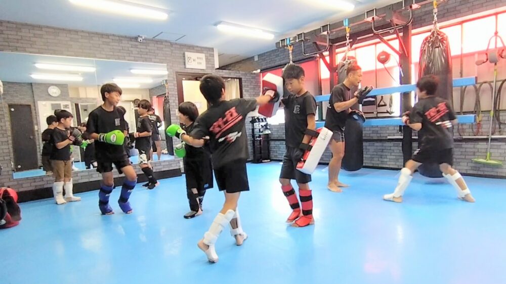 トライエクスキックボクシングトレーニングジム
